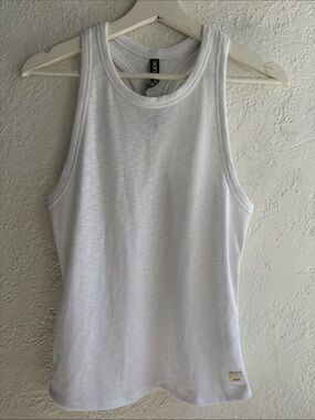 Vuori White Ribbed Tank Top -